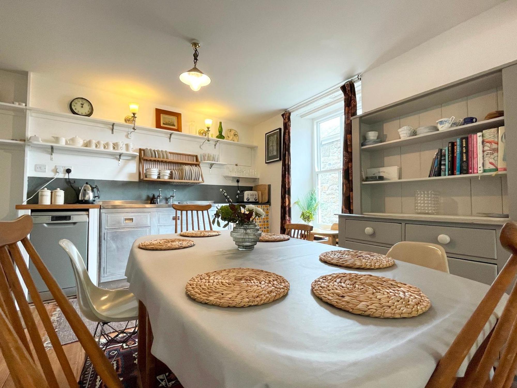 Janies Cottage~ Mousehole~Eclectic Interiors & Vintage Charm Exterior foto